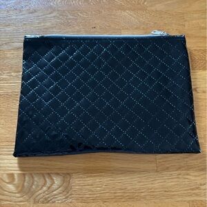 Black Quilted Zipper Pouch
